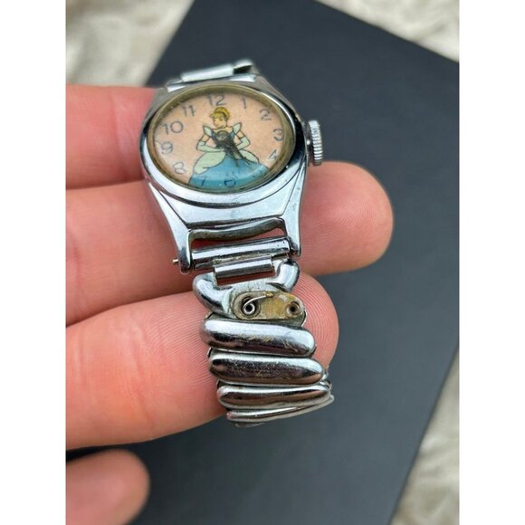 1950 Vintage Cinderella Walt Disney Children’s Stretch Watch Collectible - Picture 2 of 7